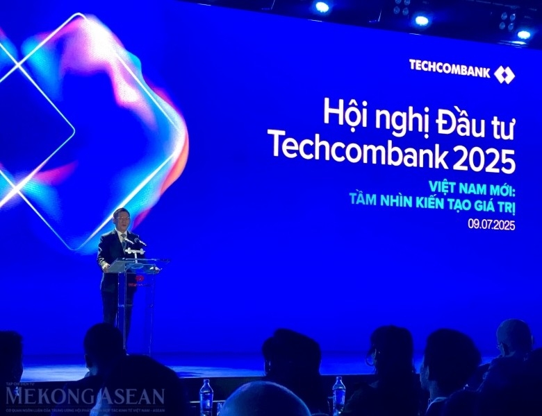 'Tăng trưởng 10% là khả thi nếu Việt Nam chuyển dịch sang lĩnh vực giá trị cao'