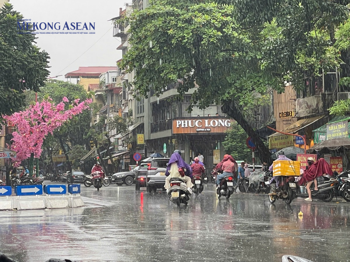 Đêm nay Bắc Bộ bước vào đợt mưa lớn
