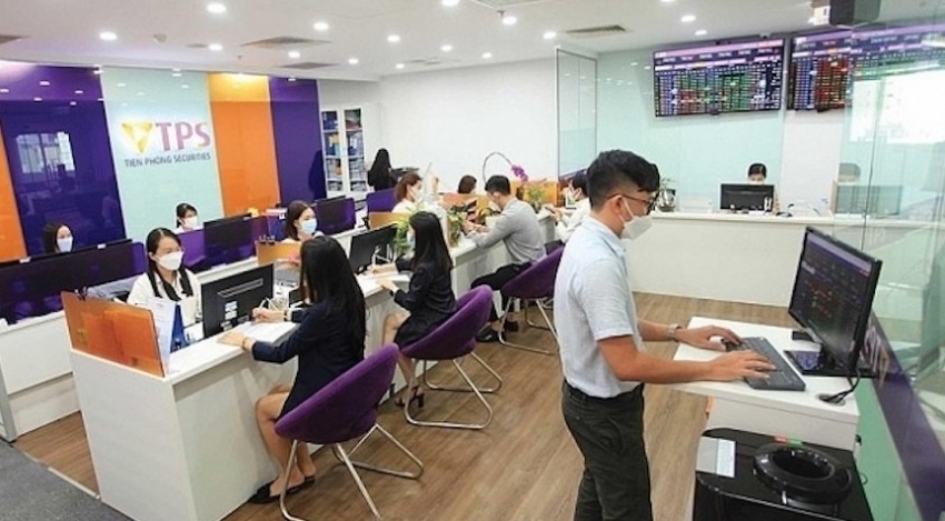 Chứng khoán Tiên Phong thông tin về việc nguyên chủ tịch bị khởi tố