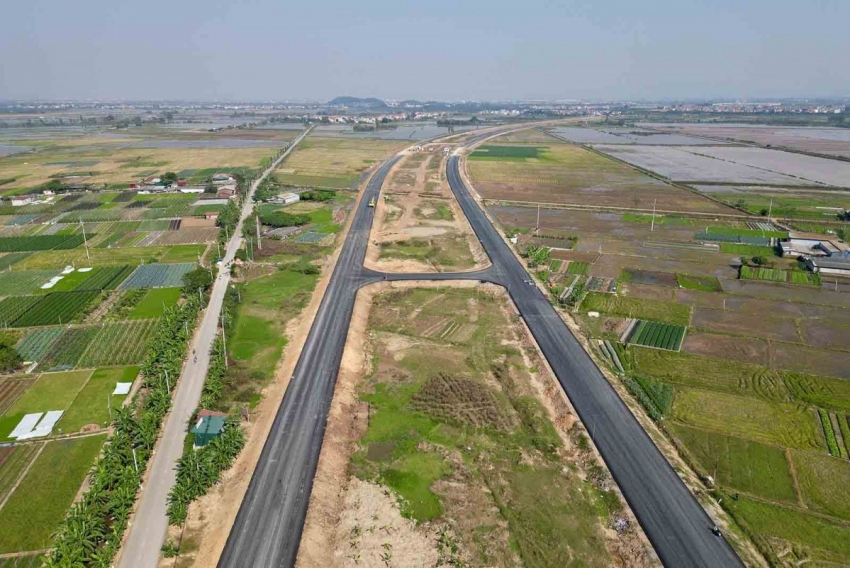 Thúc tiến độ 4 dự án cao tốc hoàn thành trong năm 2025