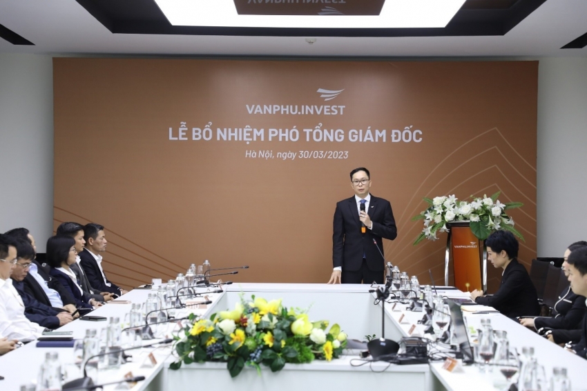 Bất động sản Văn Phú muốn vay phó tổng giám đốc 5 tỷ đồng