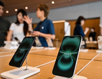 Thị trường smartphone toàn cầu tăng trưởng chậm trong quý 2/2025