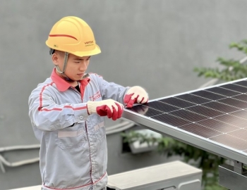 Viettel Construction lãi 335 tỷ đồng nửa đầu năm, hạ tầng cho thuê 'bứt phá'