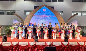Hàng trăm sản phẩm Việt khẳng định vị thế tại VIETLAO EXPO 2025