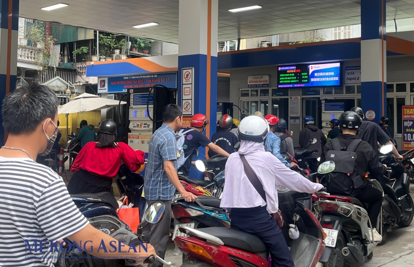 Giá xăng ngày 24/7 có thể tiếp tục giảm nhẹ