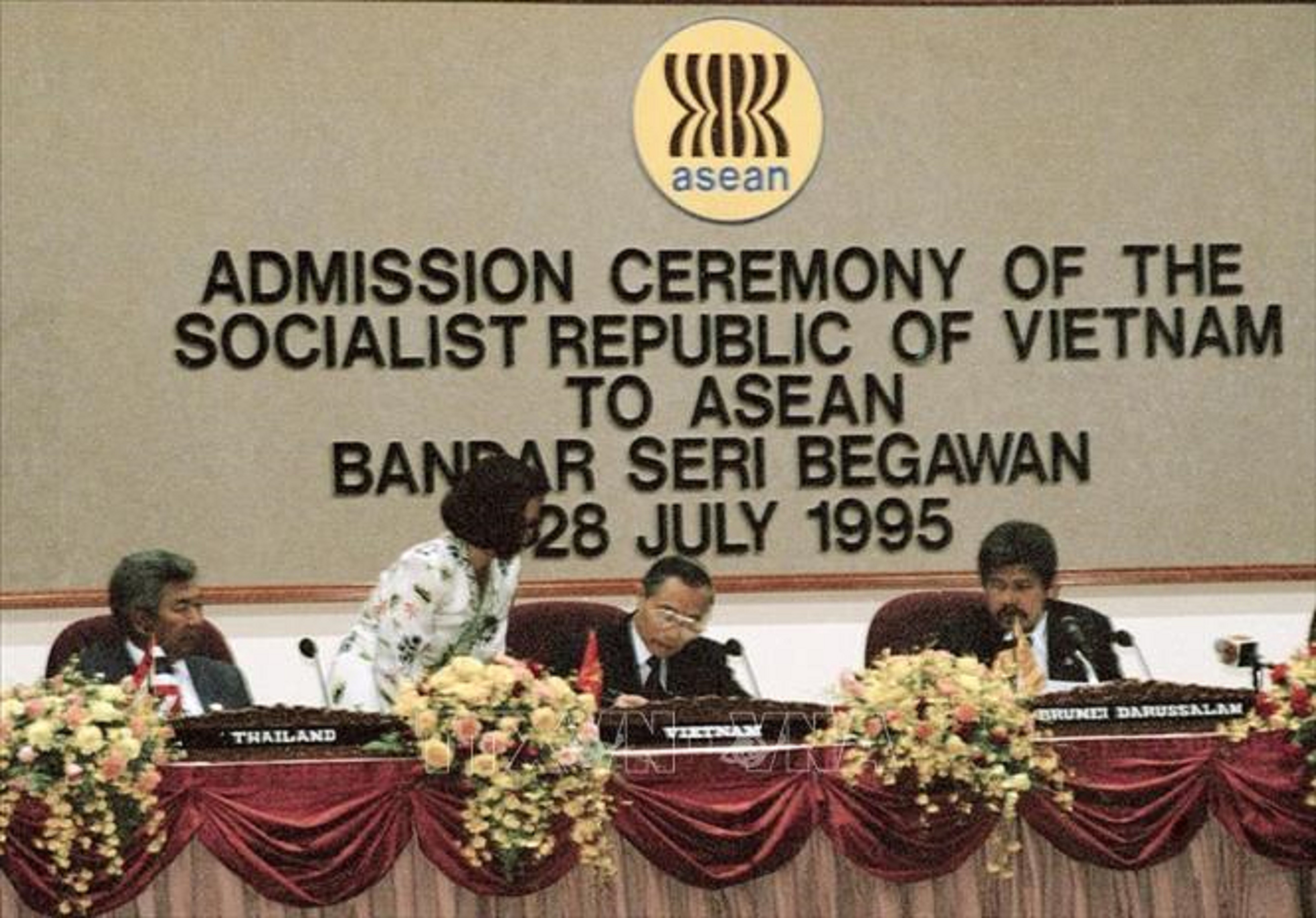30 năm Việt Nam gia nhập ASEAN: Ảnh lễ kết nạp tại Brunei năm 1995