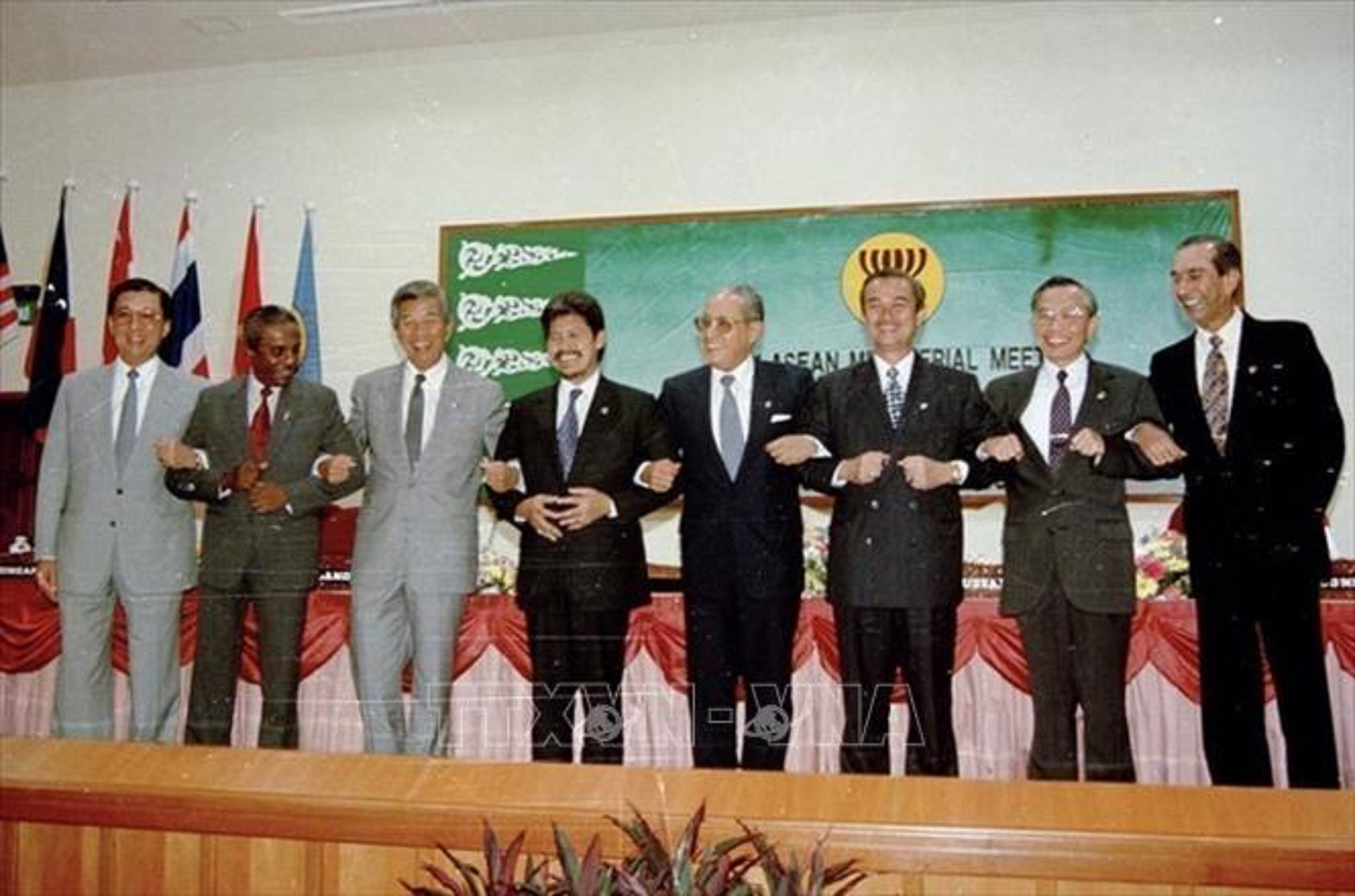 30 năm gia nhập ASEAN: Ảnh lễ kết nạp Việt Nam tại Brunei năm 1995