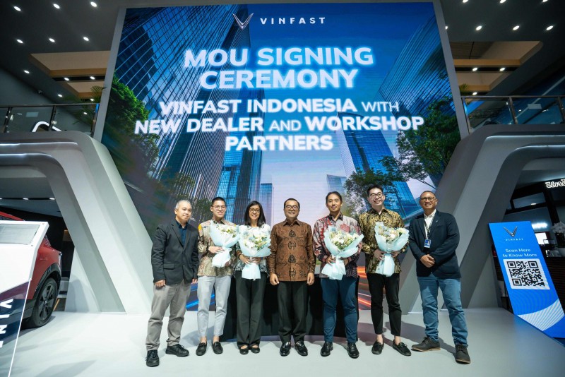 VinFast khai trương showroom đầu tiên tại Ấn Độ