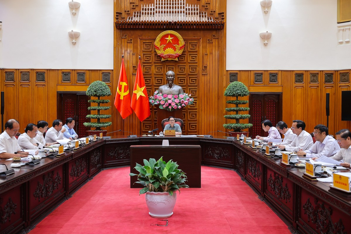 Phiên bản chính thức của 555Win Phạm Minh Chính chủ trì cuộc họp về triển khai Kết luận của Bộ Chính trị, chỉ đạo của Tổng Bí thư Tô Lâm về chủ trương đầu tư xây dựng trường học cho các xã biên giới. Ảnh: VGP.