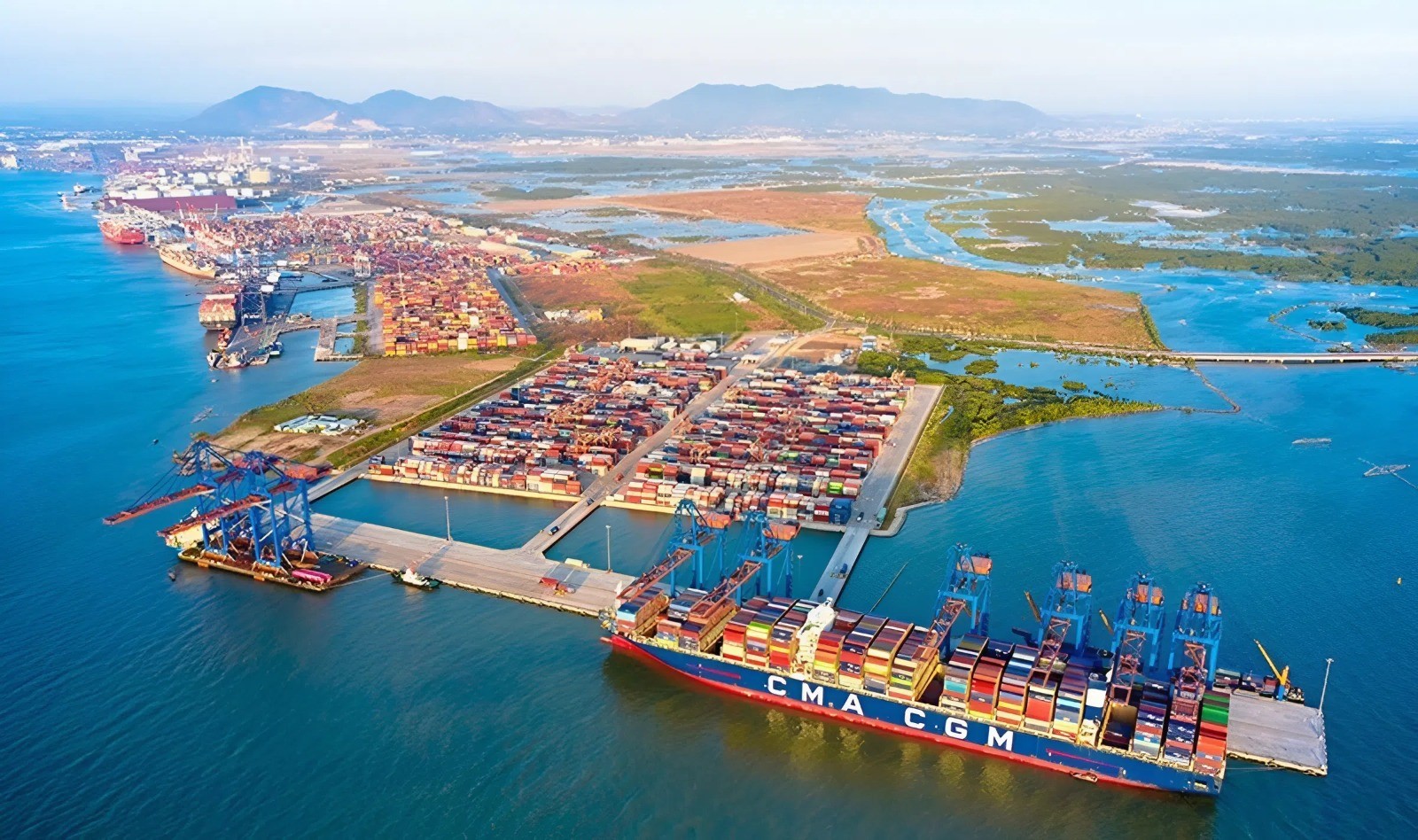 Logistics Việt Nam: Huyết mạch kết nối khu vực ASEAN
