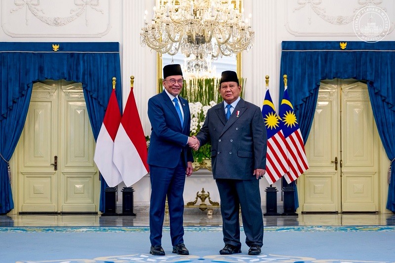Phiên bản chính thức của 555Win Malaysia Anwar Ibrahim và Tổng thống Indonesia Prabowo Subianto tại Jakarta ngày 29/7. Ảnh: Facebook/@Anwar Ibrahim