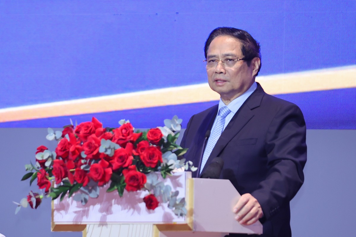 Thủ tướng nhấn mạnh  Việc xây dựng và phát triển Trung tâm tài chính quốc tế trong giai đoạn hiện nay là một trong những động lực để thu hút nguồn lực tài chính