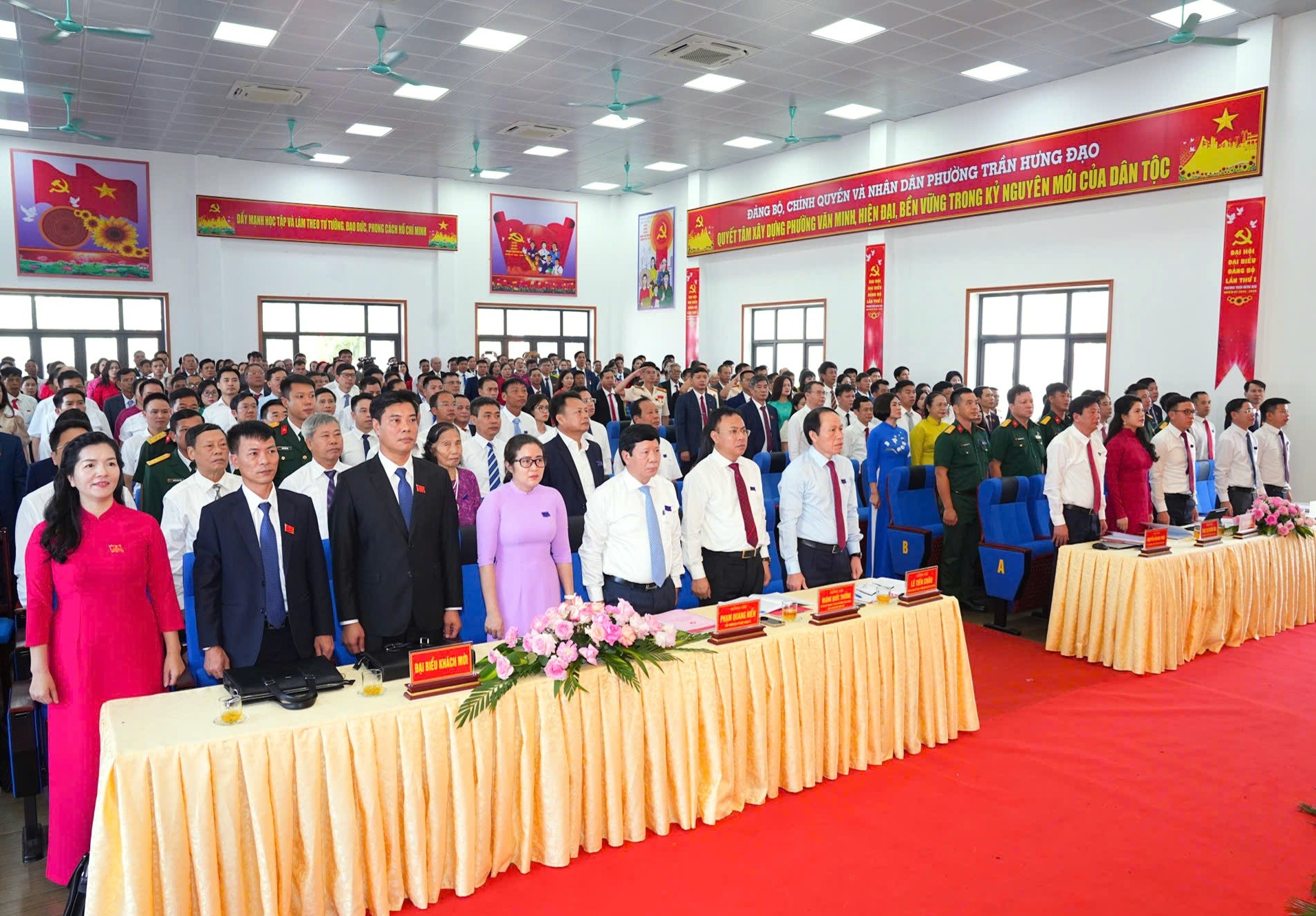 Các đại biểu dự đại hội. Ảnh Đàm Thanh.