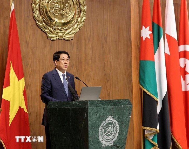 Chủ tịch nước Lương Cường phát biểu chính sách tại Liên đoàn Arab