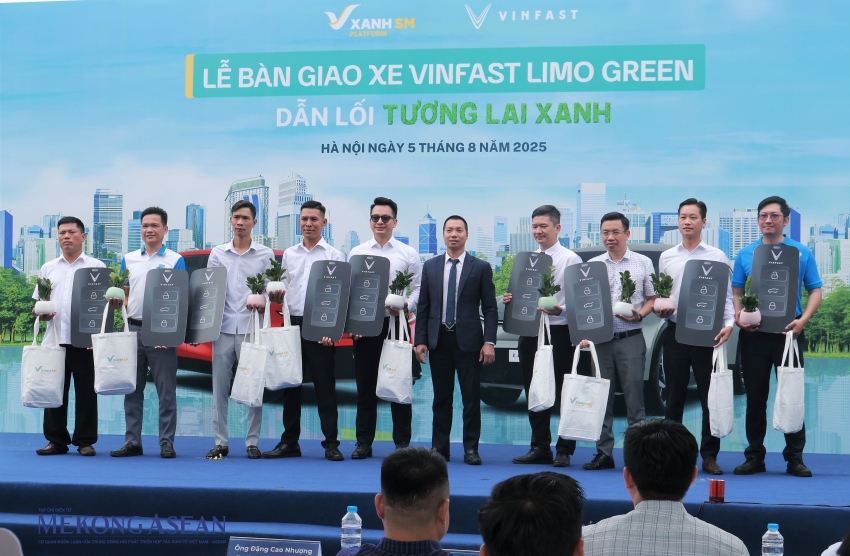 VinFast chính thức bàn giao xe Limo Green sau 7 tháng ra mắt