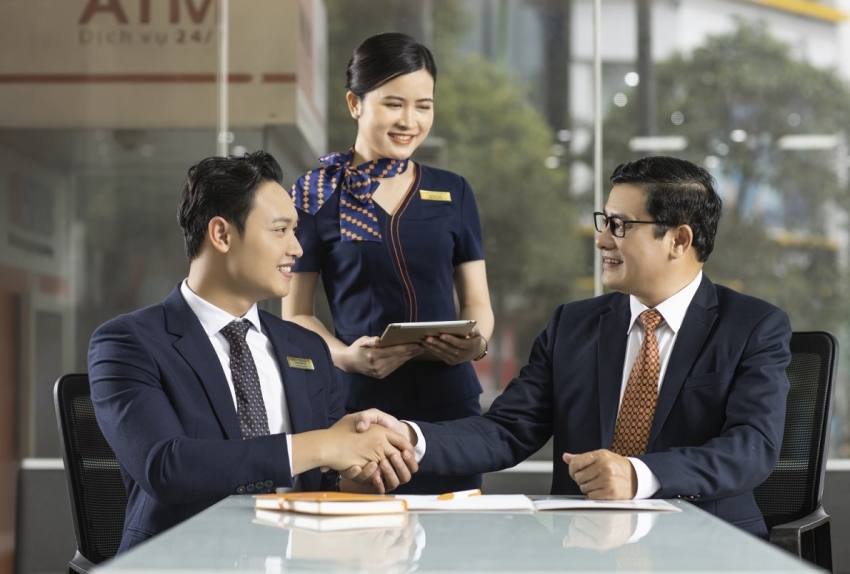 Dòng tiền tìm đến cổ phiếu ngân hàng định giá thấp, triển vọng tăng trưởng tích cực