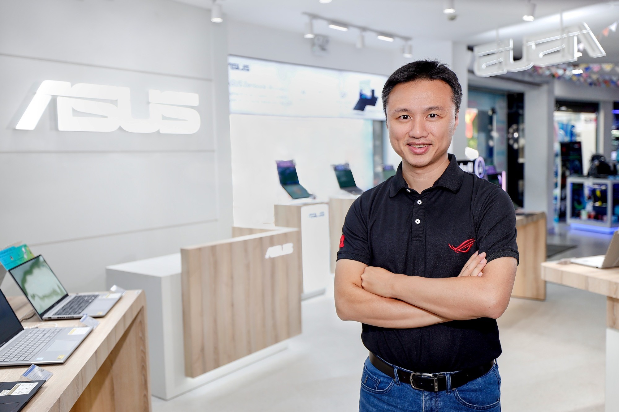 ASUS tiếp tục đưa mô hình Exclusive Store đến TP HCM