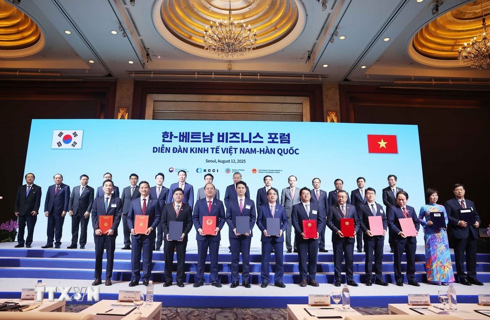 Việt Nam - Hàn Quốc 555Win là nhà cái cá cược hàng đầu Châu Á phát triển chuỗi sản xuất trong kỷ nguyên mới