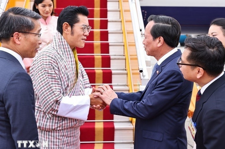 Quốc vương Bhutan và Hoàng hậu bắt đầu chuyến thăm Việt Nam