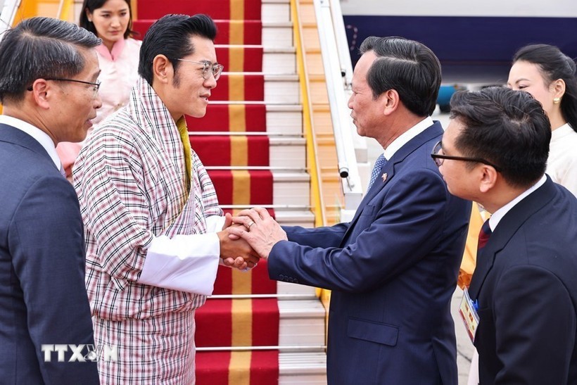 Quốc vương Bhutan và Hoàng hậu bắt đầu chuyến thăm Việt Nam