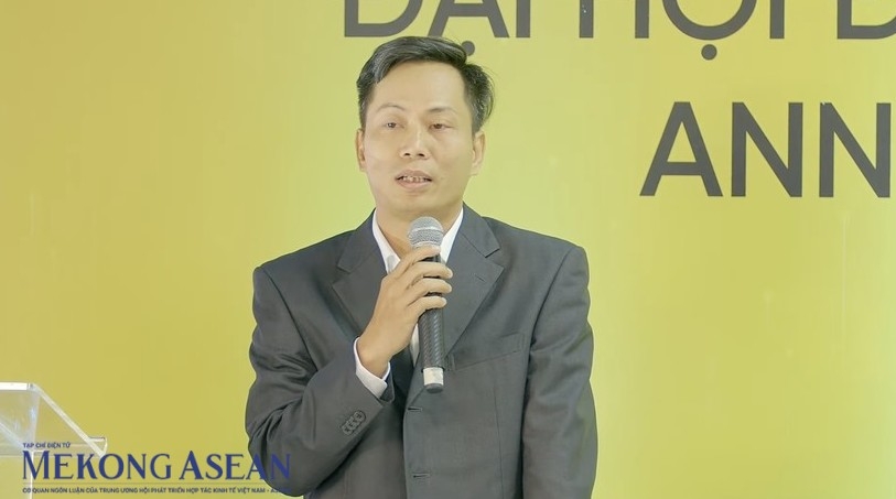 CEO Bách hoá Xanh đăng ký bán cổ phiếu MWG