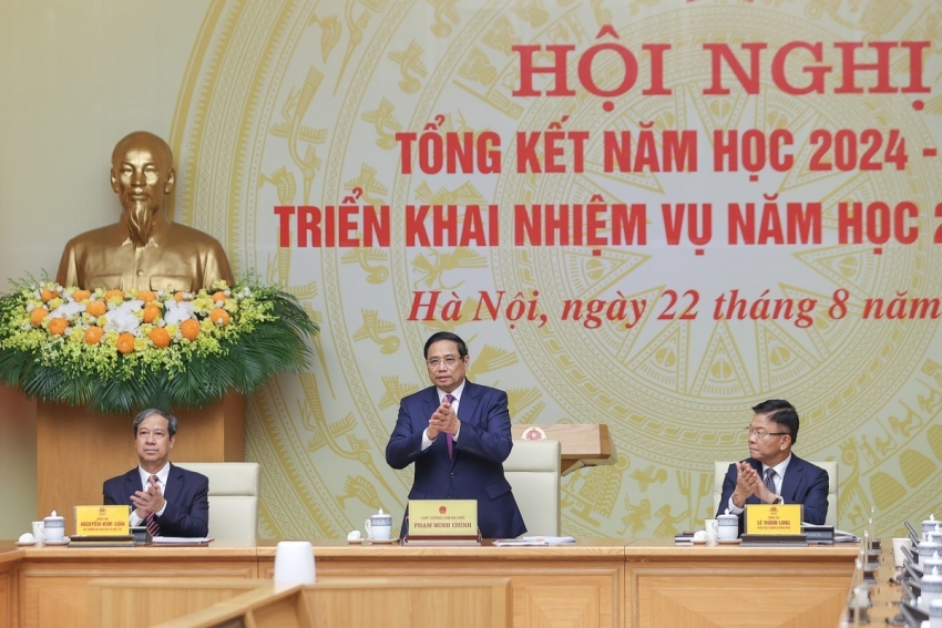 Chính phủ tổ chức Hội nghị tổng kết và triển khai nhiệm vụ về giáo dục