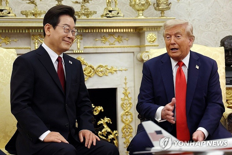 Ông Lee Jae Myung và ông Donald Trump tại Nhà Trắng ngày 25/8. Ảnh: Yonhap