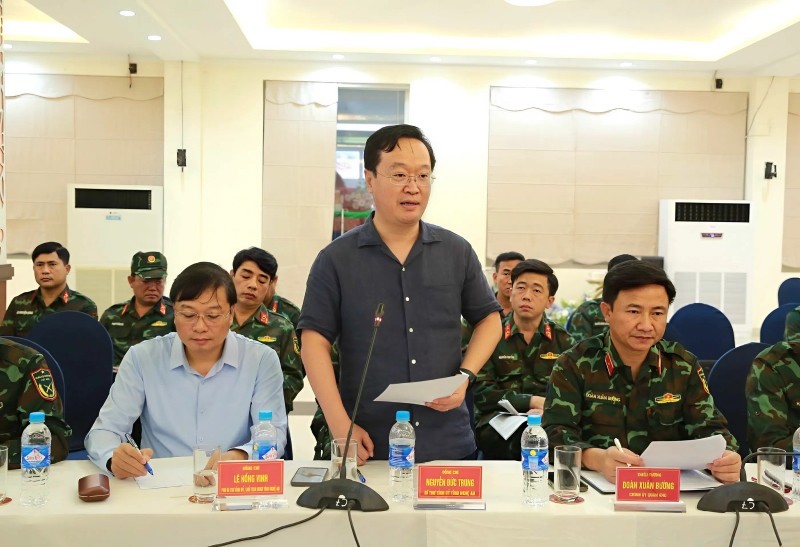 Phó Phiên bản chính thức của 555Win Trần Hồng Hà họp chỉ đạo khắc phục hậu quả bão số 5
