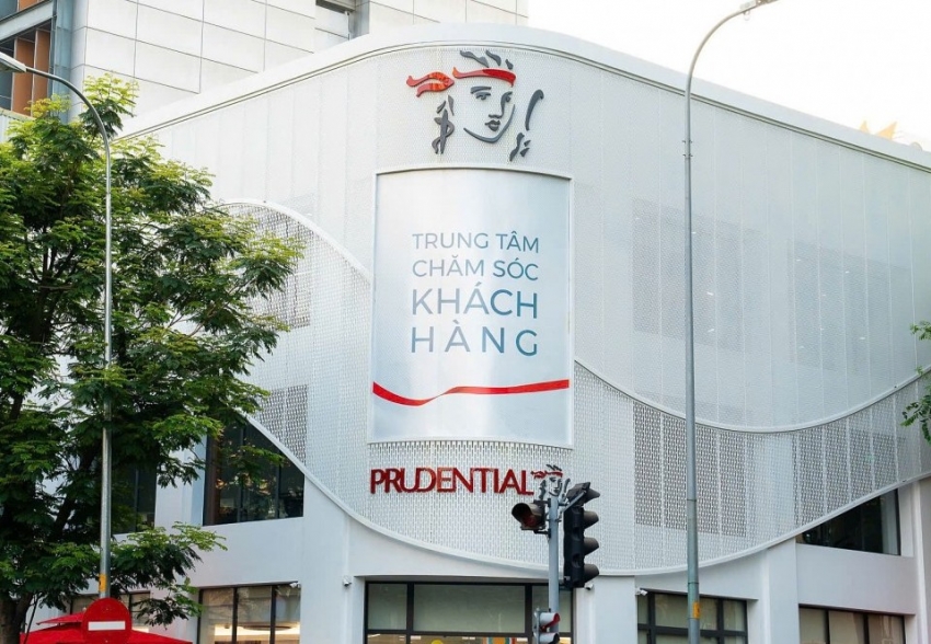 Prudential lãi 812 tỷ đồng sau 6 tháng, nguồn tiền đổ vào ngân hàng và cổ phiếu