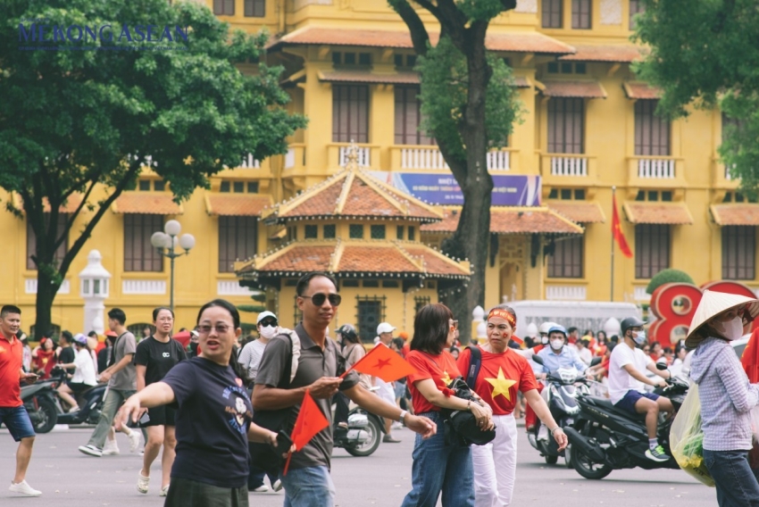Thời tiết dịp nghỉ lễ: Bắc Bộ và Trung Bộ mưa rào, Nam Bộ mưa dông chiều tối