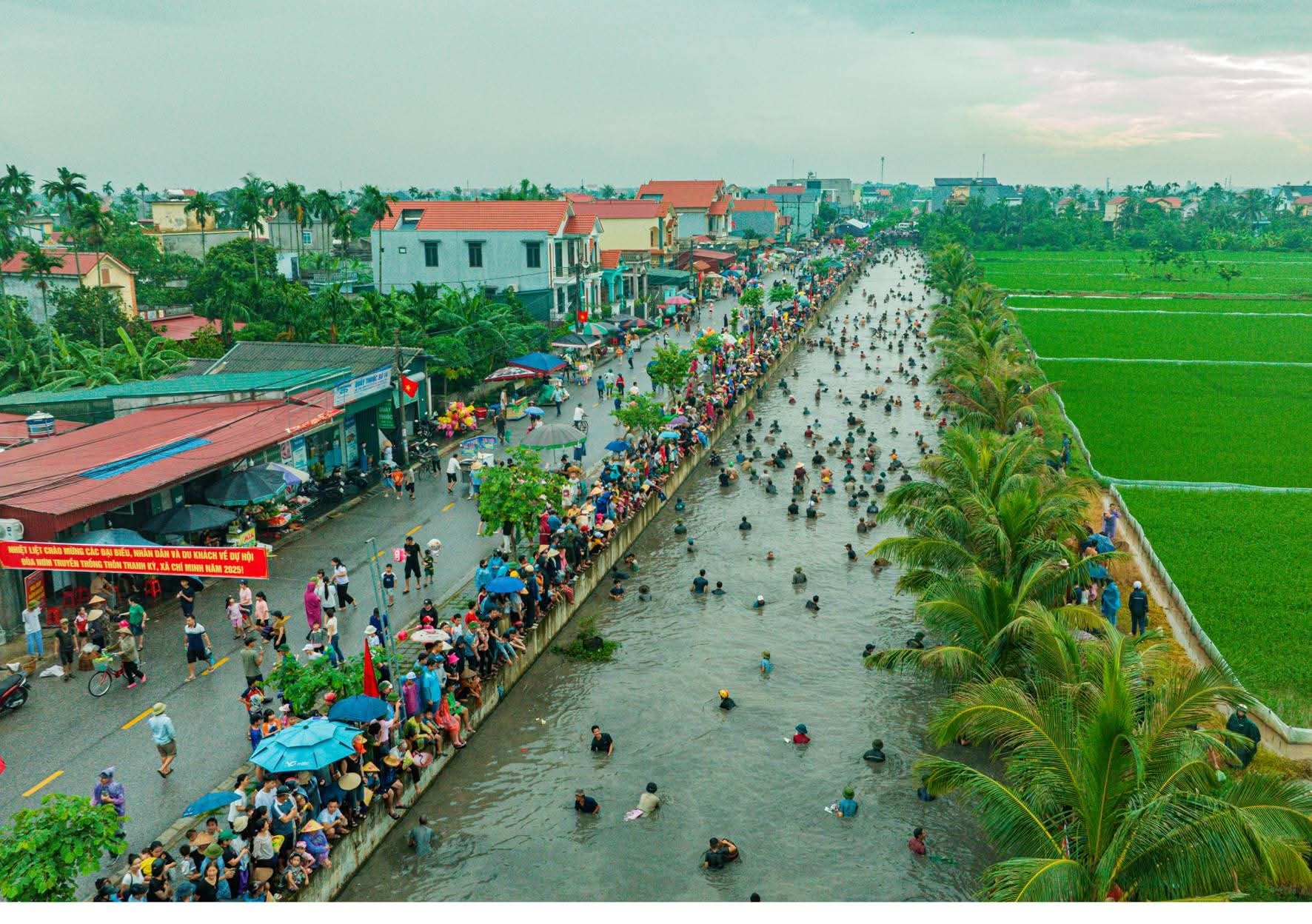 Rộn rã hội đùa nơm xã Chí Minh ở Hải Phòng