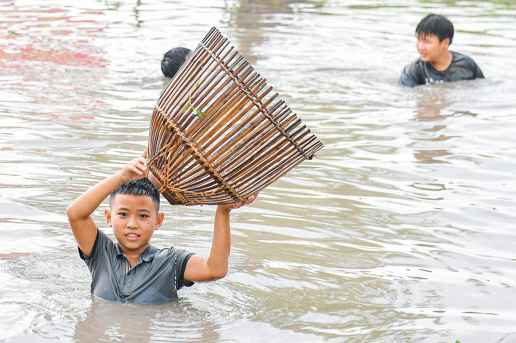 Rộn rã hội đùa nơm xã Chí Minh ở Hải Phòng