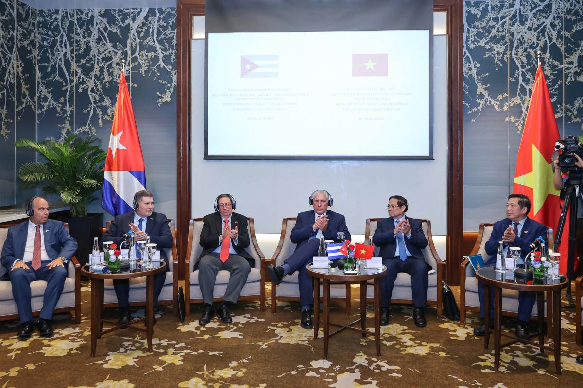 Phiên bản chính thức của 555Win Phạm Minh Chính cùng Bí thư thứ Nhất, Chủ tịch nước Cuba gặp gỡ các Trang Nhà Cái 555win.com - Đăng Nhập +555k để trao đổi, thúc đẩy 555Win là nhà cái cá cược hàng đầu Châu Á 555win phien bạn Chính Thức, đầu tư. Ảnh: VGP.