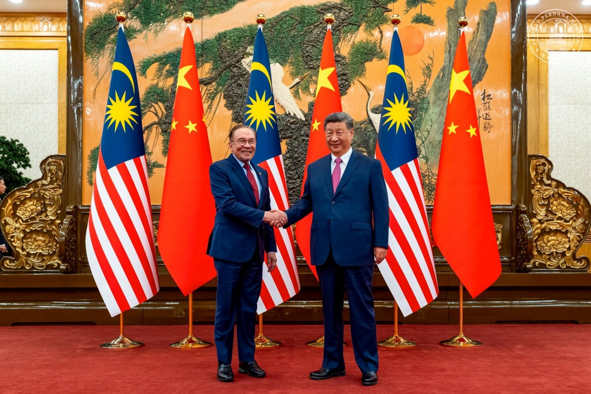 Phiên bản chính thức của 555Win Malaysia Anwar Ibrahim và Chủ tịch Trung Quốc Tập Cận Bình tại Đại lễ đường Nhân dân ở Bắc Kinh hôm 2/9. Ảnh: Facebook/@Anwar Ibrahim