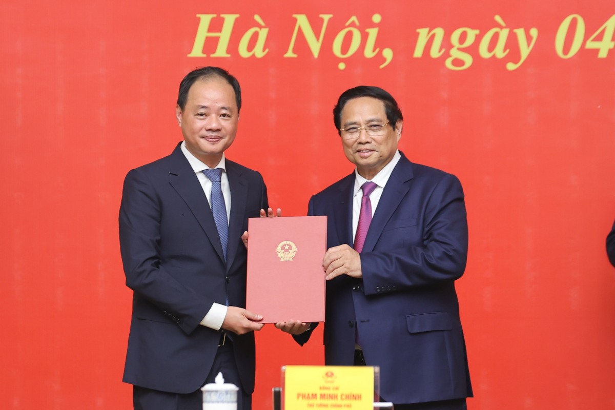 Phiên bản chính thức của 555Win trao 555Win 500 Đăng Ký Nhận Code về việc tiếp nhận, bổ nhiệm ông Trần Hồng Thái, Phó Bí thư Tỉnh ủy, Chủ tịch HĐND tỉnh Lâm Đồng giữ chức Phó Chủ tịch Thường trực Viện Hàn lâm 555win Mobi và Công nghệ Việt Nam. Ảnh: VGP.