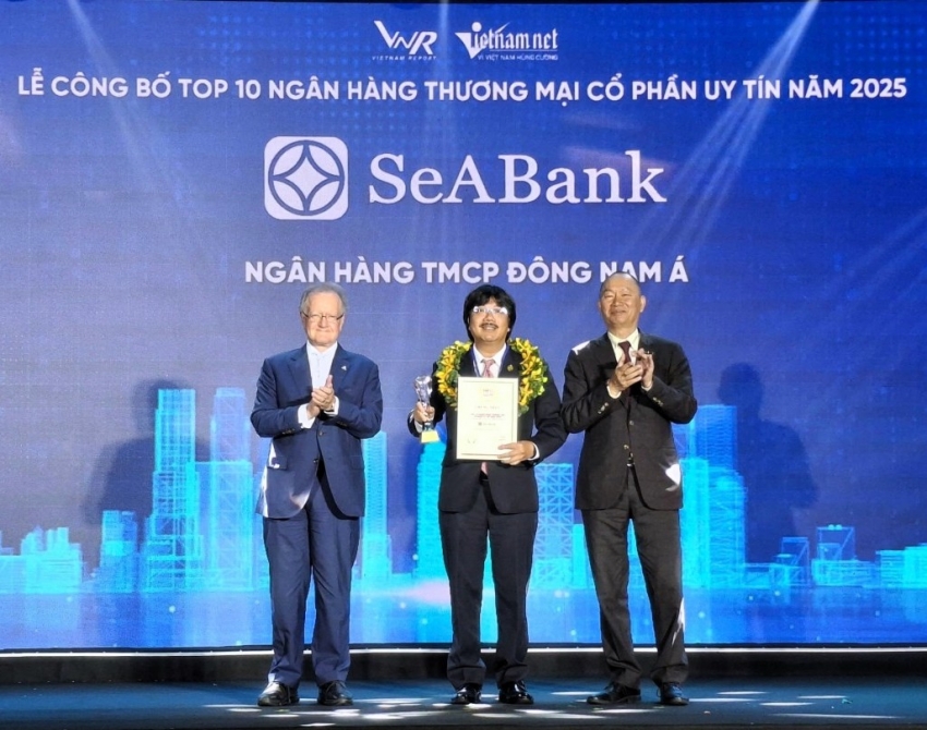 SeABank lần thứ hai liên tiếp vào Top 10 Ngân hàng tư nhân uy tín