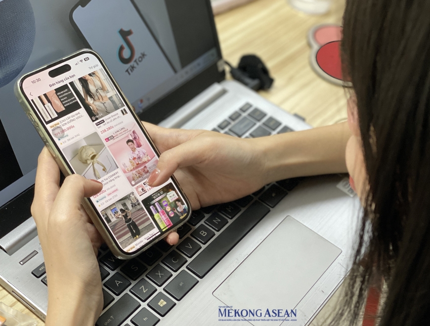 Mạng xã hội có cần gánh toàn bộ nghĩa vụ như sàn thương mại điện tử?