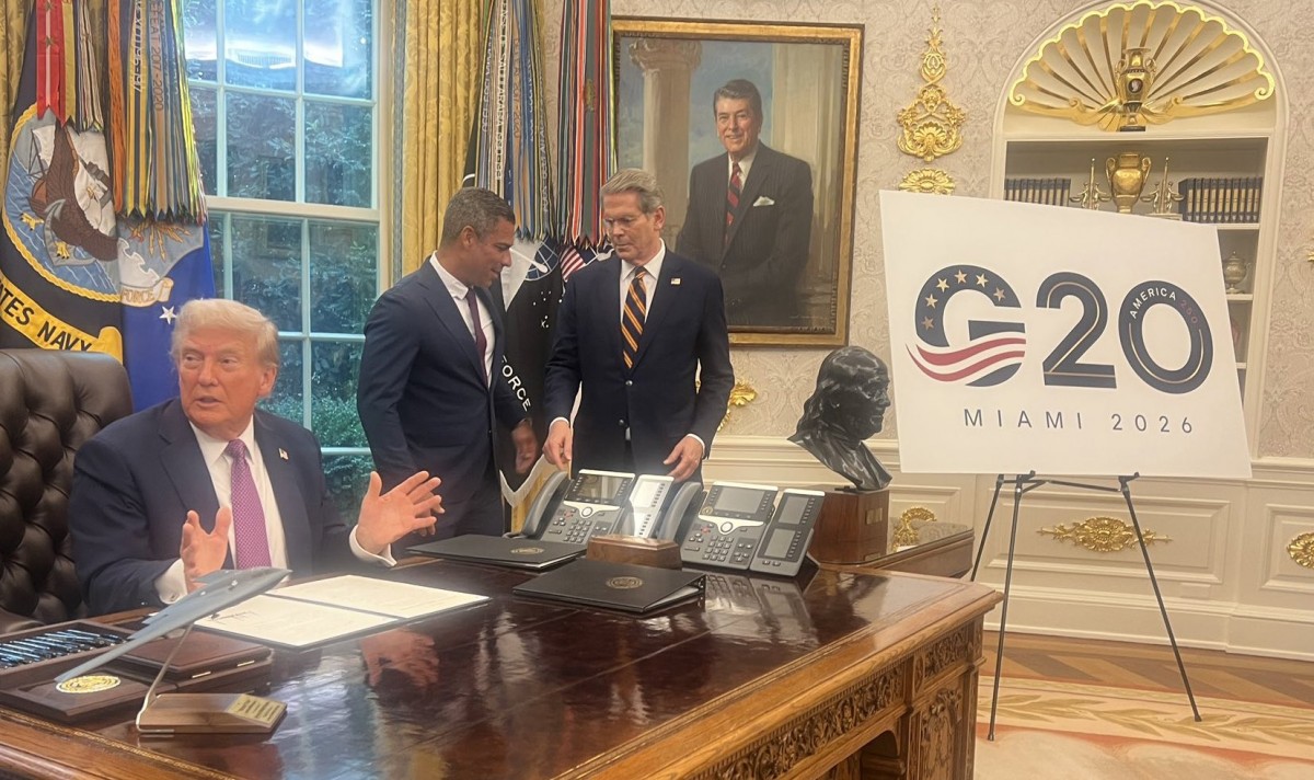 Tổng thống Mỹ Donald Trump tại Phòng Bầu Dục ngày 5/9. Ảnh: X/@PollTracker2024