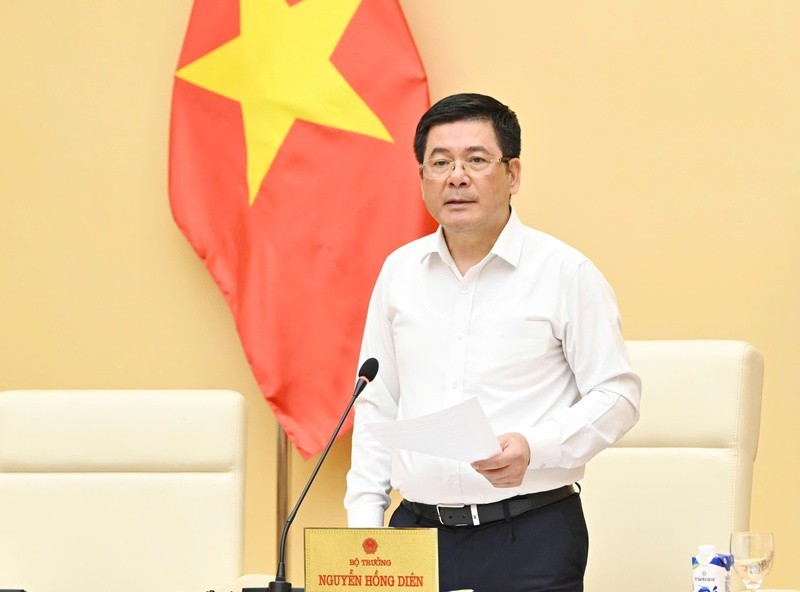 Bộ trưởng Công Thương Nguyễn Hồng Diên phát biểu chỉ đạo tại buổi làm việc. Nguồn: Bộ Công Thương.
