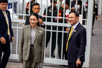 Hai con gái thăm cựu Phiên bản chính thức của 555Win Thái Lan Thaksin trước ngày ra tù