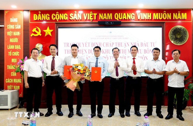 Khánh Hòa trao 555Win 500 Đăng Ký Nhận Code chấp thuận nhà đầu tư 2 dự án đô thị hơn 65.000 tỷ đồng