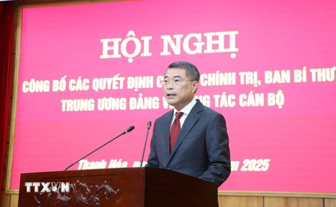 Đồng chí Lê Minh Hưng, Ủy viên Bộ Chính trị, Bí thư Trung ương Đảng, Trưởng Ban Tổ chức Trung ương phát biểu tại hội nghị. 