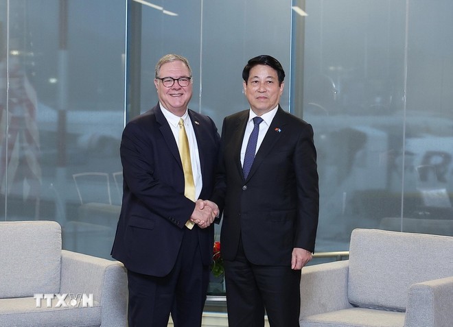 Chủ tịch nước Lương Cường tiếp Phó Thống đốc bang Washington Denny Heck