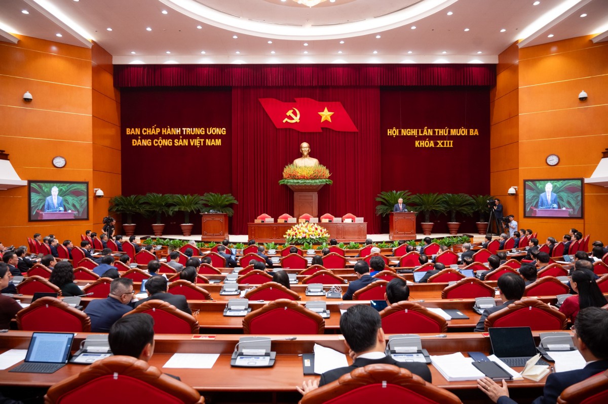 Thông báo Hội nghị lần thứ 13 Ban Chấp hành Trung ương Đảng khóa XIII