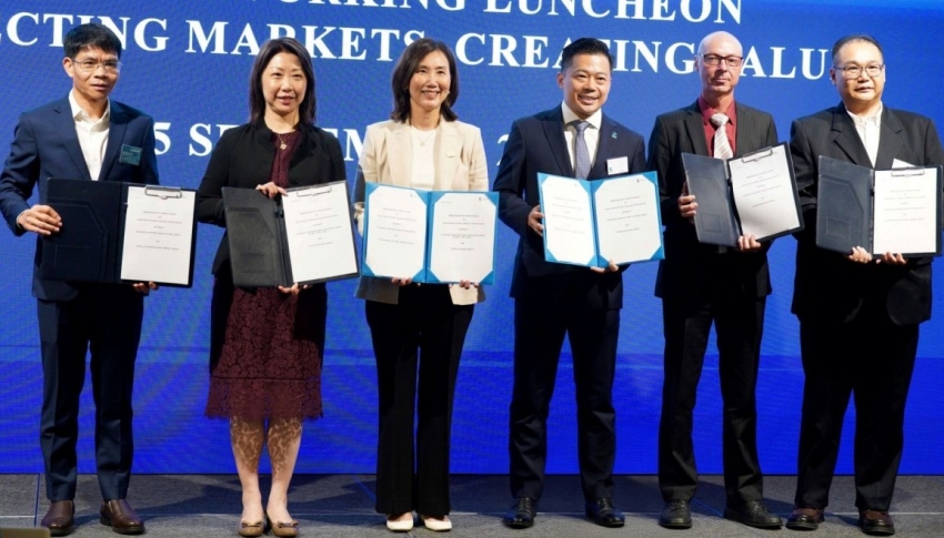 Standard Chartered thúc đẩy hợp tác trong hành lang thương mại Hồng Kông – Việt Nam