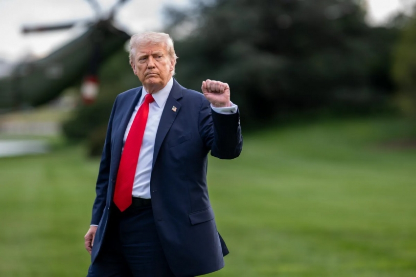 Tổng thống Trump áp thêm 100% thuế với Trung Quốc