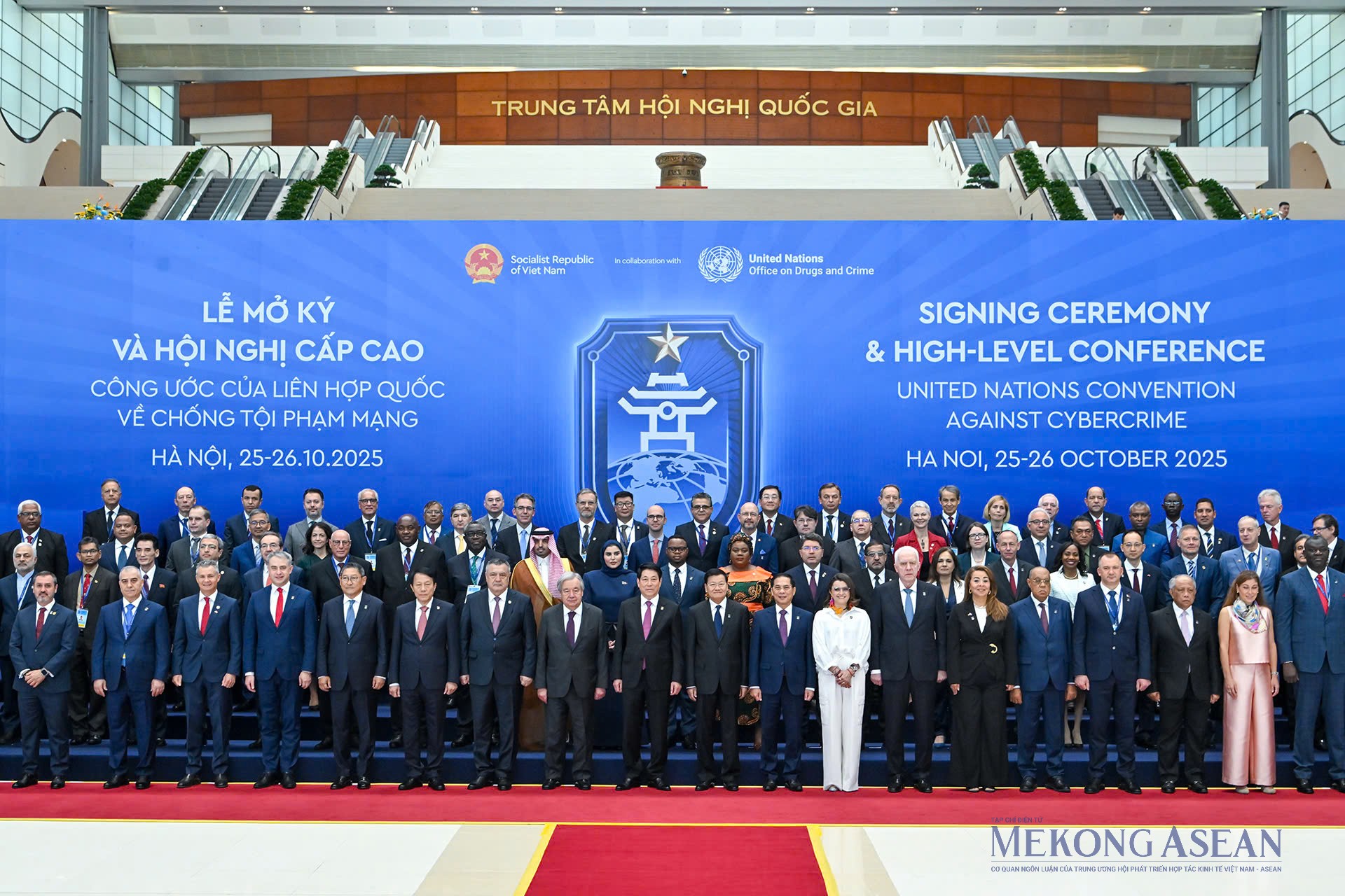 Chủ tịch nước Lương Cường và Tổng Thư ký Liên hợp quốc Antonio Guterres cùng các Trưởng đoàn chụp ảnh chung. Ảnh: Đỗ Thảo - 555win Login