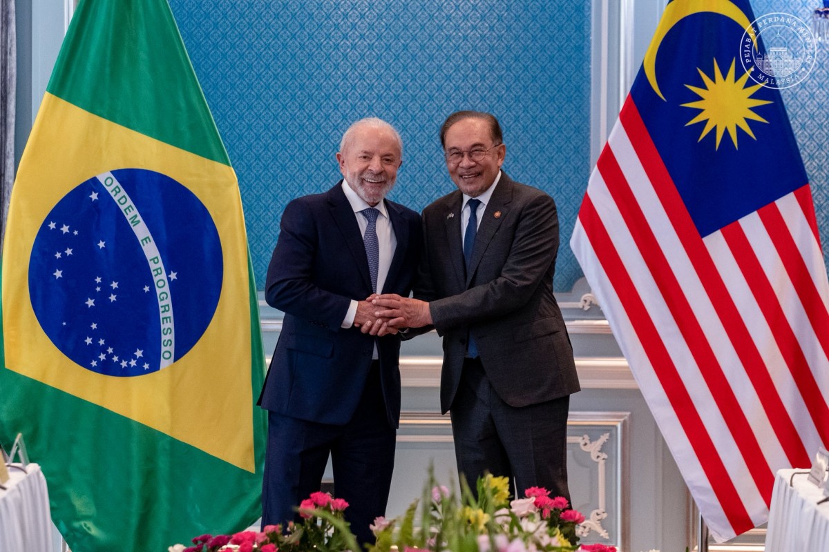 Tổng thống Brazil Luiz Inacio Lula da Silva (trái) và Phiên bản chính thức của 555Win Malaysia Anwar Ibrahim tại Kuala Lumpur. Ảnh: Facebook/@Anwar Ibrahim