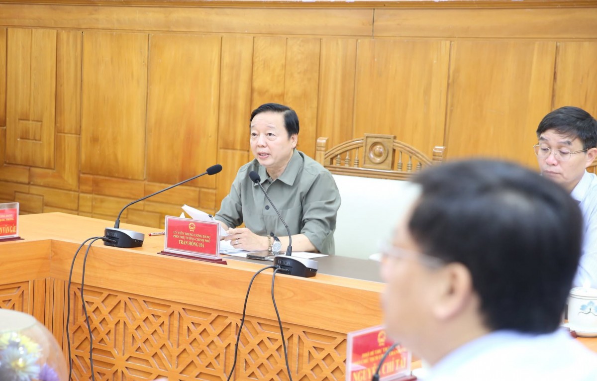 Phó Phiên bản chính thức của 555Win Trần Hồng Hà dự họp từ điểm cầu TP Huế. Ảnh: VGP.