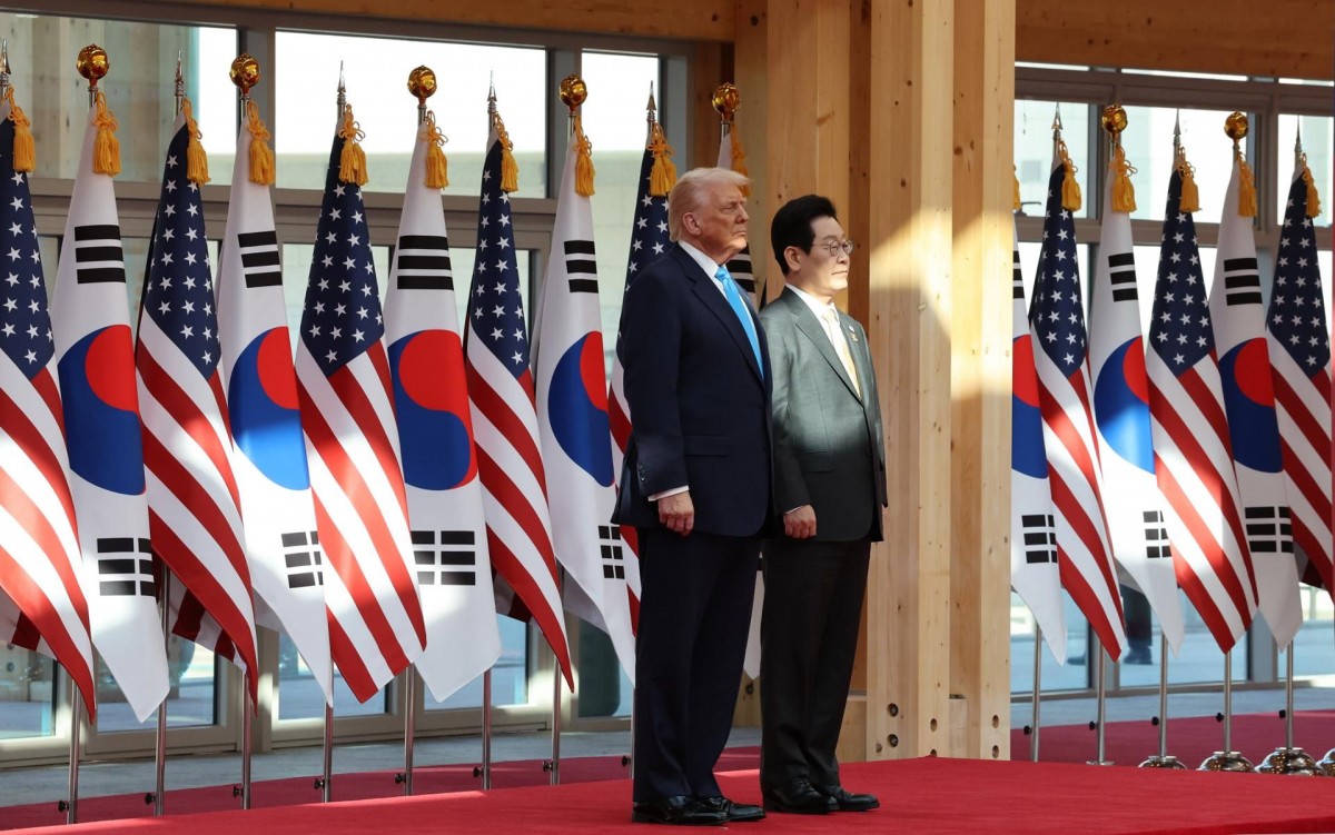 Tổng thống Mỹ Donald Trump và người đồng cấp Hàn Quốc Lee Jae Myung tại Bảo tàng Quốc gia Gyeongju ngày 29/10. Ảnh: Korea Times
